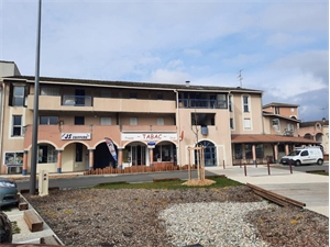 t3 à la location -   38550  SAINT MAURICE L EXIL, surface 68 m2 location t3 - UBI459983234
